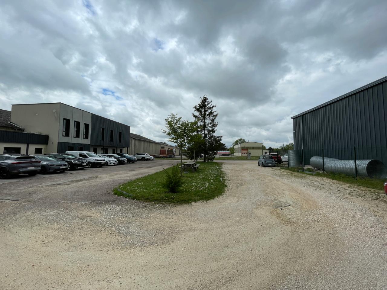 Local d'activité Chevigny-Saint-Sauveur 1908m² Vente local d'activité Chevigny-Saint-Sauveur Côte-d'Or OVACT2532000 0